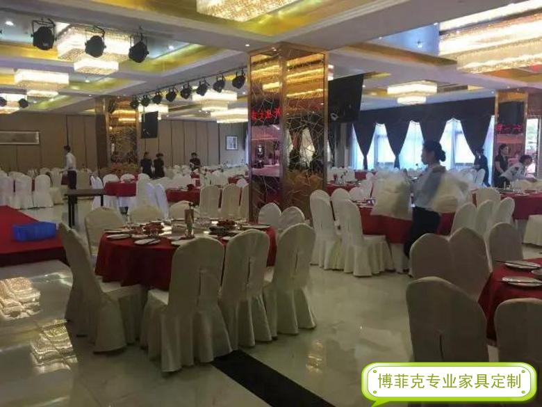 临潼蜀汉印象大酒店餐厅家具.jpg