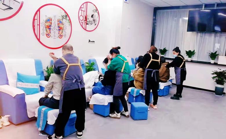西安足疗沙发批发.jpg
